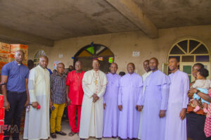 Bishop Ezeokafor Gives Succour to Awka North Flood Victims 